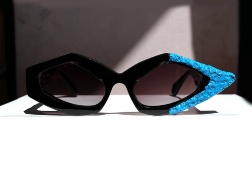 ART BLUE MATTER occhiale con installazione d'arte - CLARISSA OLIVERIO ART TO WEAR - CLARISSA OLIVERIO ART TO WEAR