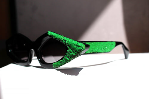 ART GREEN MATTER occhiale con installazione d'arte - CLARISSA OLIVERIO ART TO WEAR - CLARISSA OLIVERIO ART TO WEAR