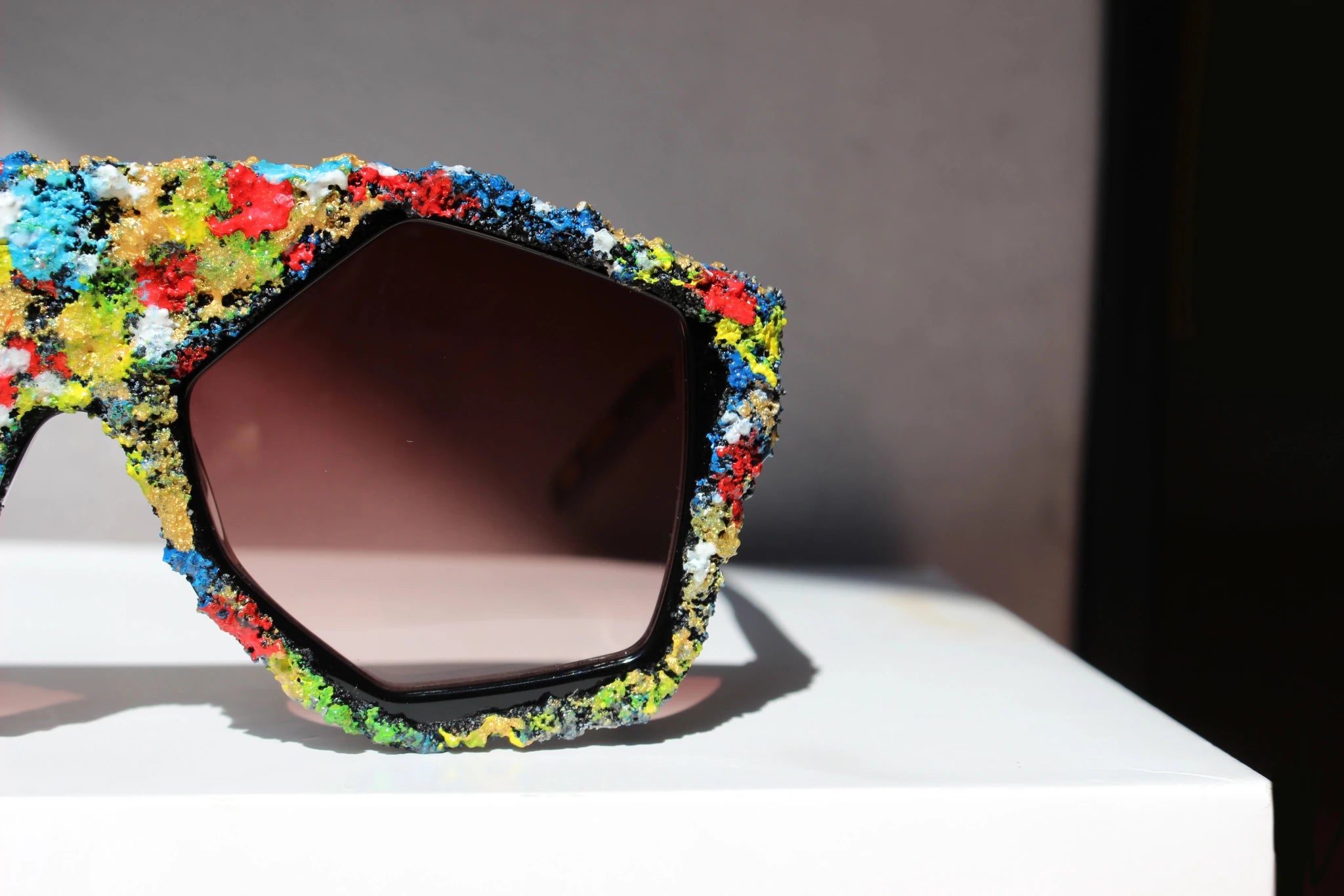COSMO ART occhiale con installazione d'arte - CLARISSA OLIVERIO ART TO WEAR - CLARISSA OLIVERIO ART TO WEAR