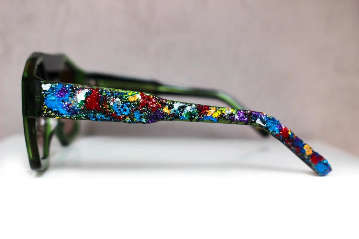 COSMO ART variabile 7 occhiale con installazione d'arte - CLARISSA OLIVERIO ART TO WEAR - CLARISSA OLIVERIO ART TO WEAR