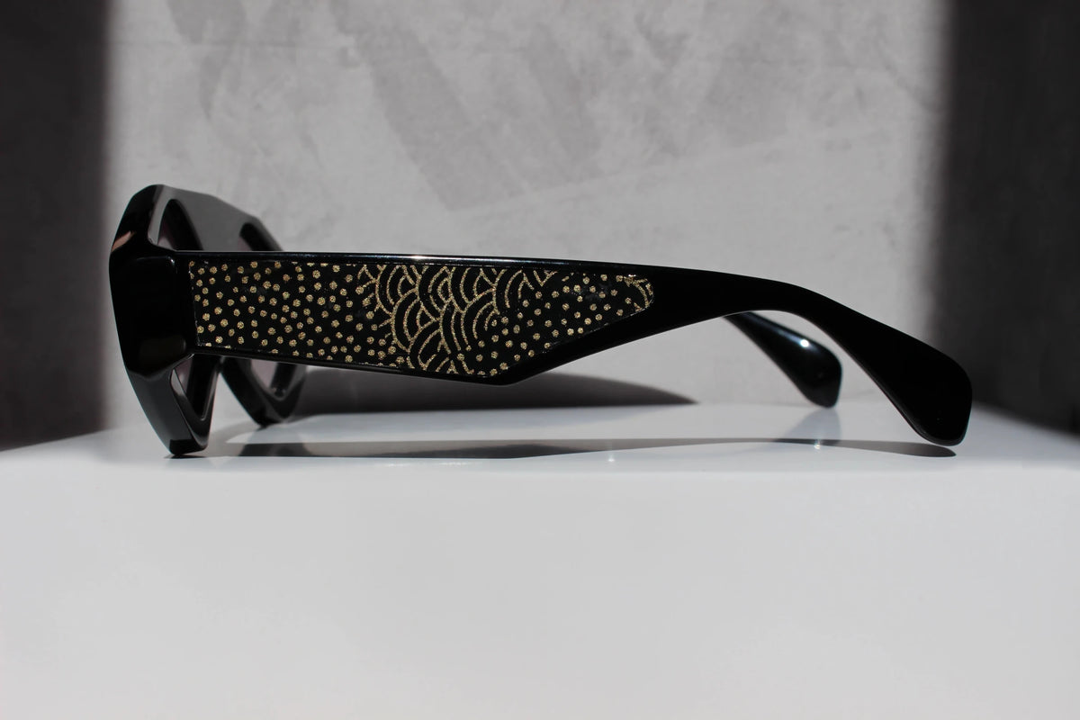 Marzocco 3.0 Nero inserto in carta washi - CLARISSA OLIVERIO ART TO WEAR - CLARISSA OLIVERIO ART TO WEAR