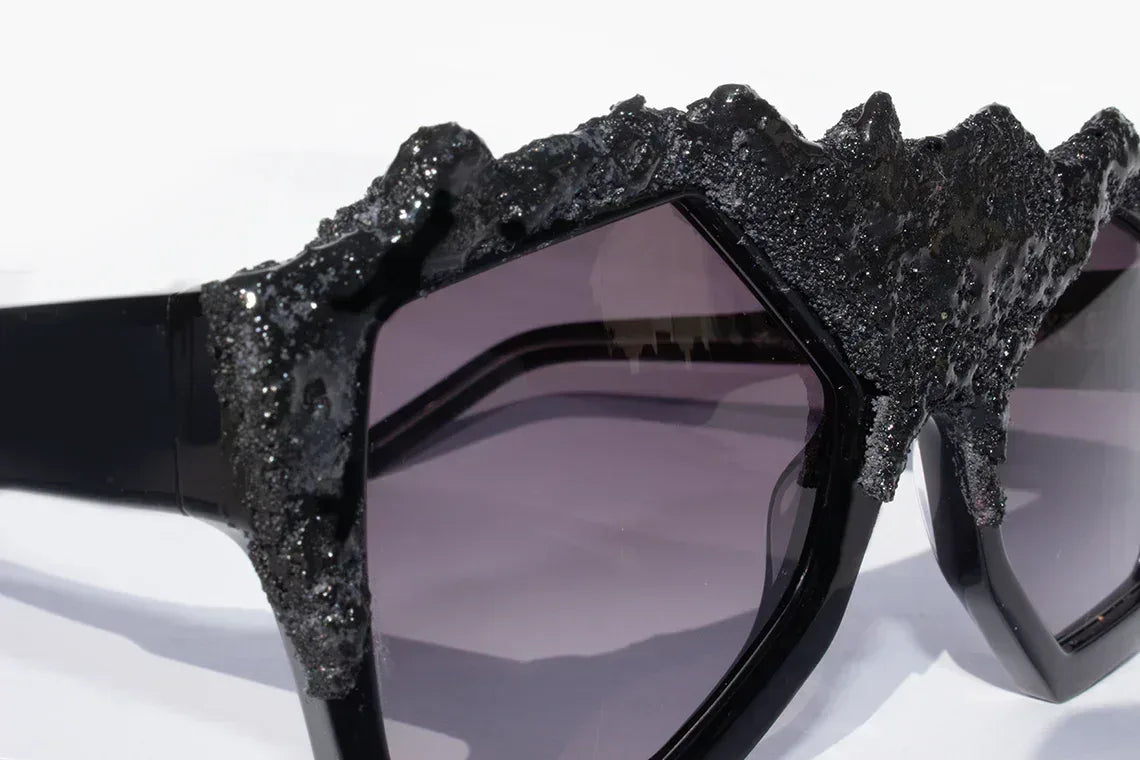 Vista frontale occhiali Art Black eyewear di lusso made in Italy