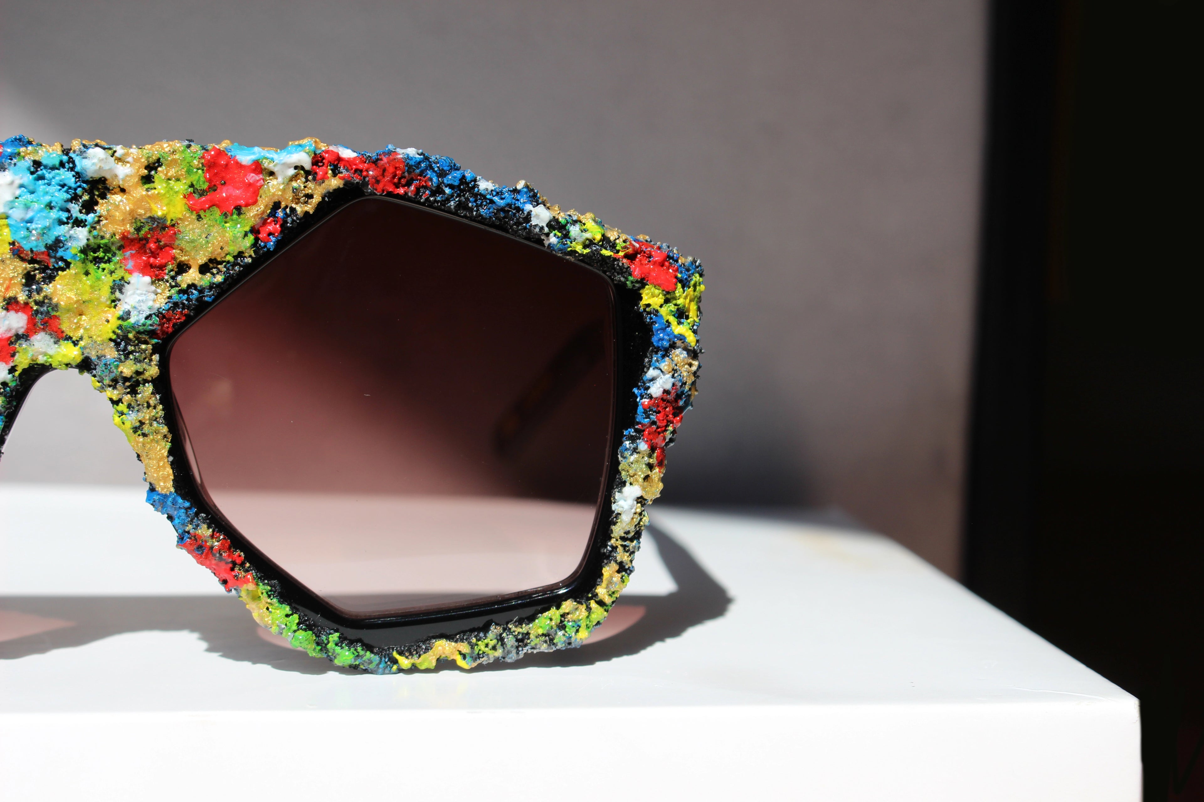 COSMO ART occhiale con installazione d'arte - CLARISSA OLIVERIO ART TO WEAR