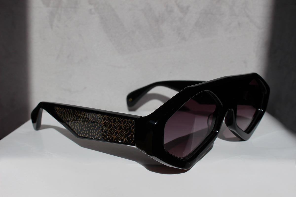 Marzocco 3.0 Nero inserto in carta washi - CLARISSA OLIVERIO ART TO WEAR