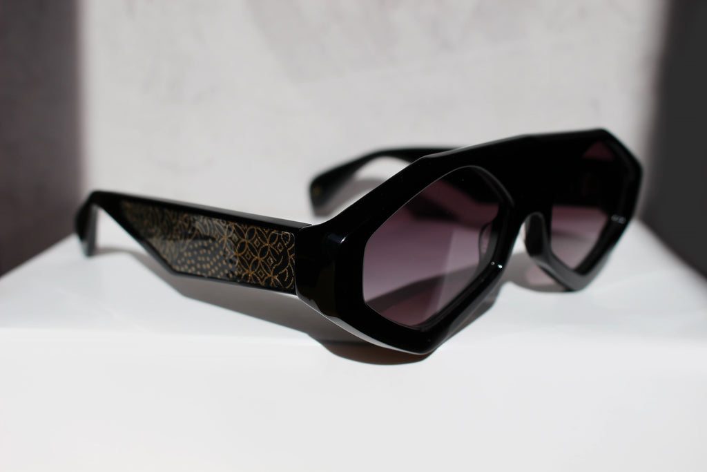 Marzocco 3.0 Nero inserto in carta washi - CLARISSA OLIVERIO ART TO WEAR