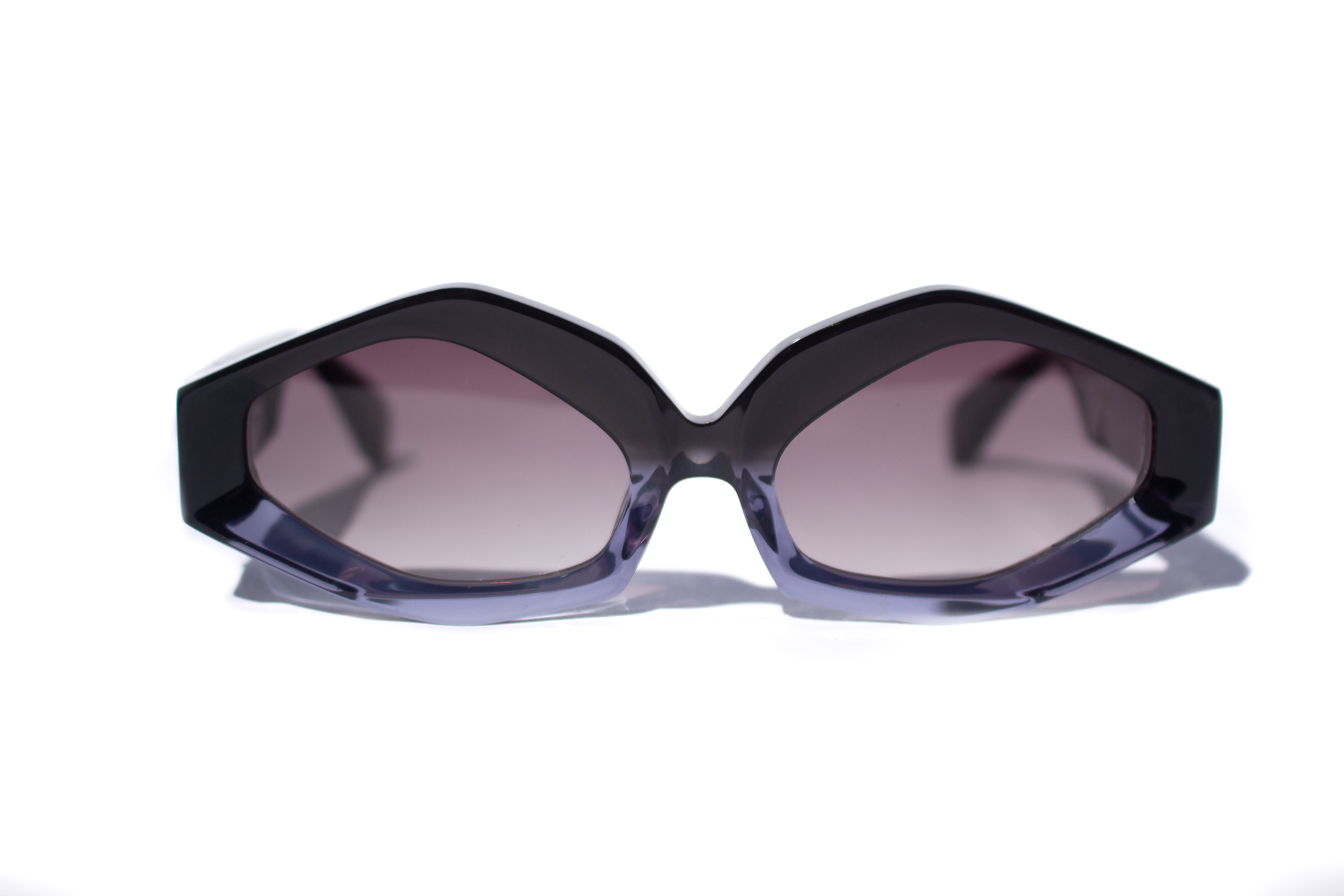 Occhiali da sole Roma, elegante, statement in acetato grigio degrade blu con inserto velluto fiorentino