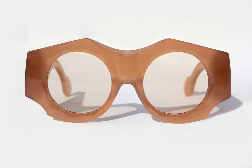 Occhiali da sole rotondi Spike Lee in acetato rosa artigianale italiano, design oversize statement