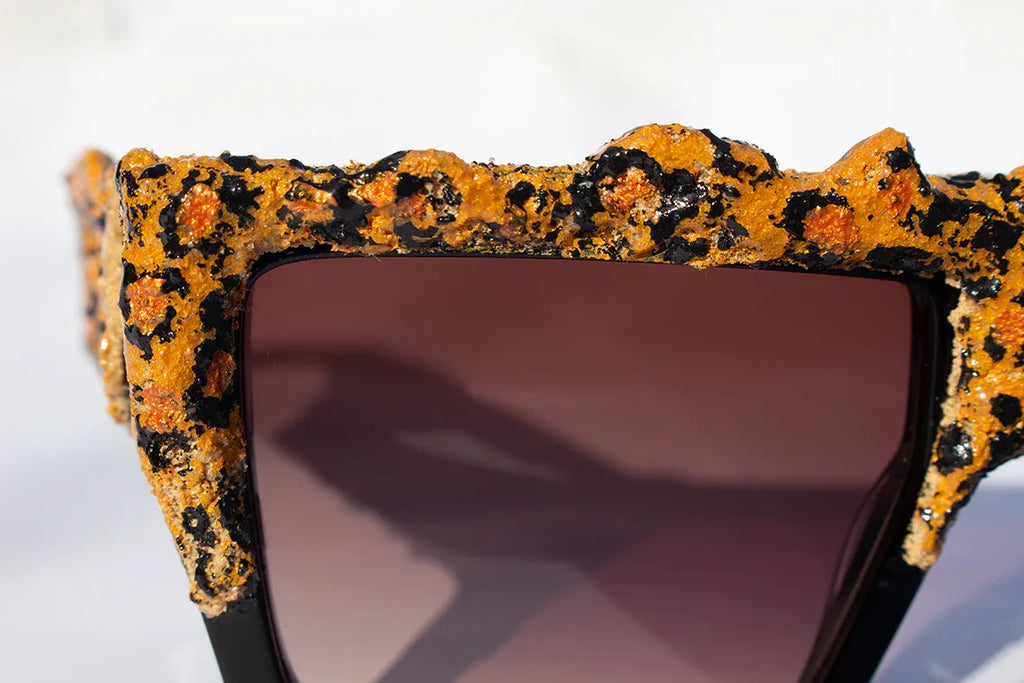 Vista ravvicinata occhiali Art Wild Leopard eyewear italiano